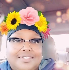 Meet your Posher, Edna